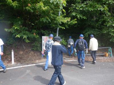 赤木地区側からの入口です
