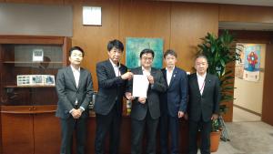 経済産業省
