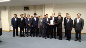 内堀知事へ要望書手交